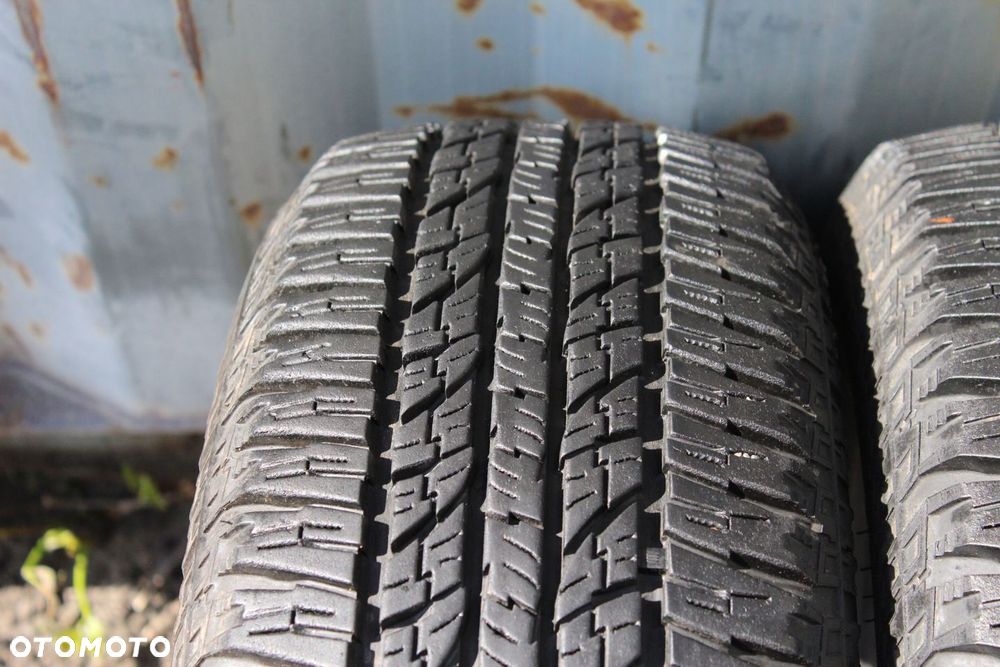 2x 205/70R15 YOKOHAMA GEOLANDAR A/T G015 96H 7,5mm - 2