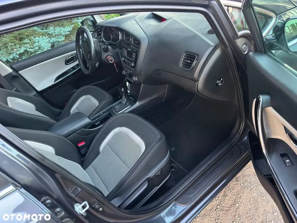 Kia Ceed 1.6 GDI DCT Platinum Edition - 8