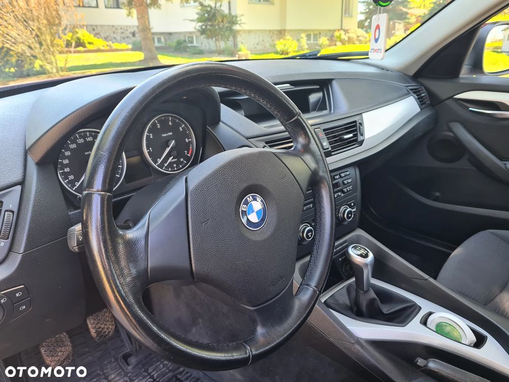 BMW X1 sDrive18i - 9