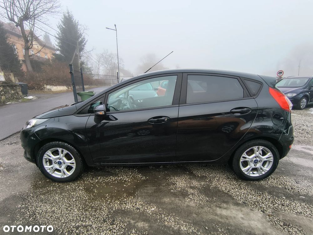 Ford Fiesta 1.6 TDCi DPF Titanium - 8
