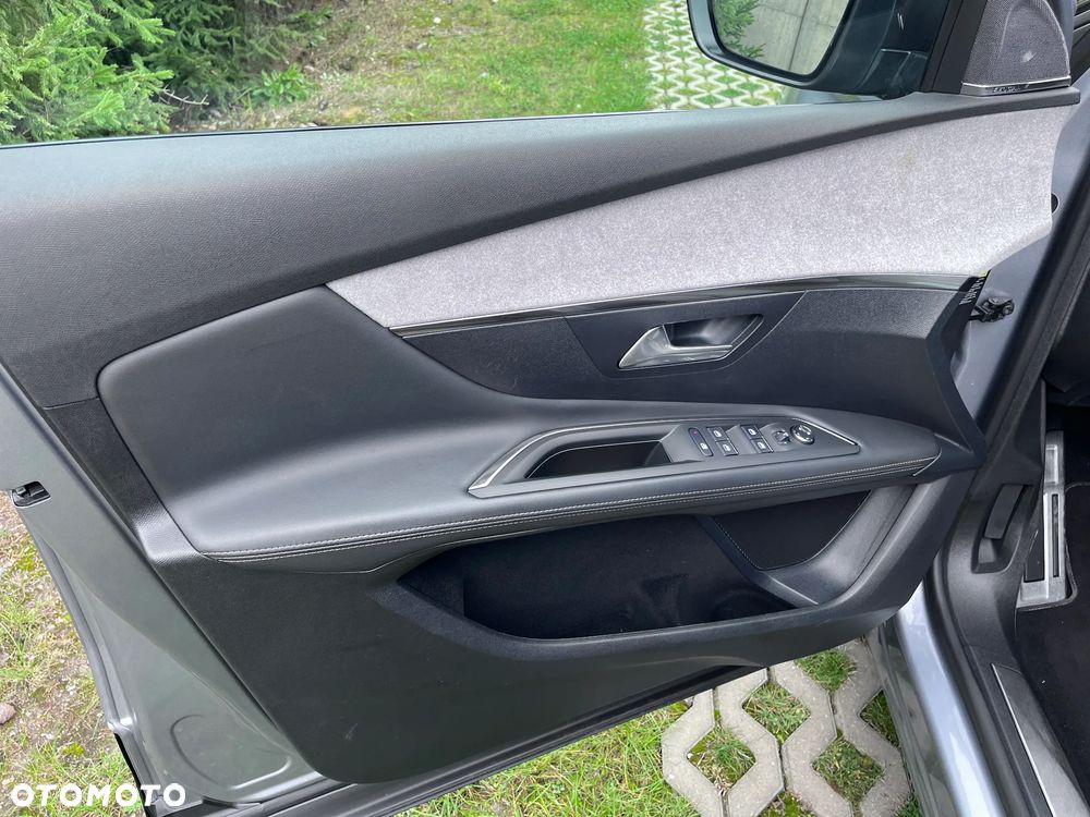 Peugeot 3008 1.6 PureTech Hybrid4 PHEV GT Pack S&S EAT8 - 23