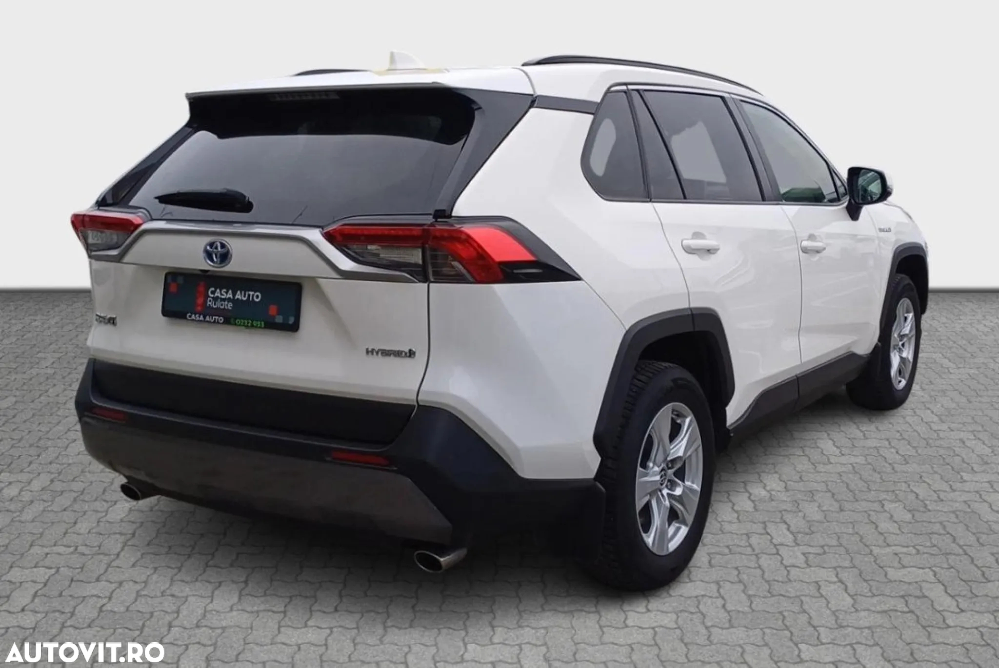 Toyota RAV4 - 4