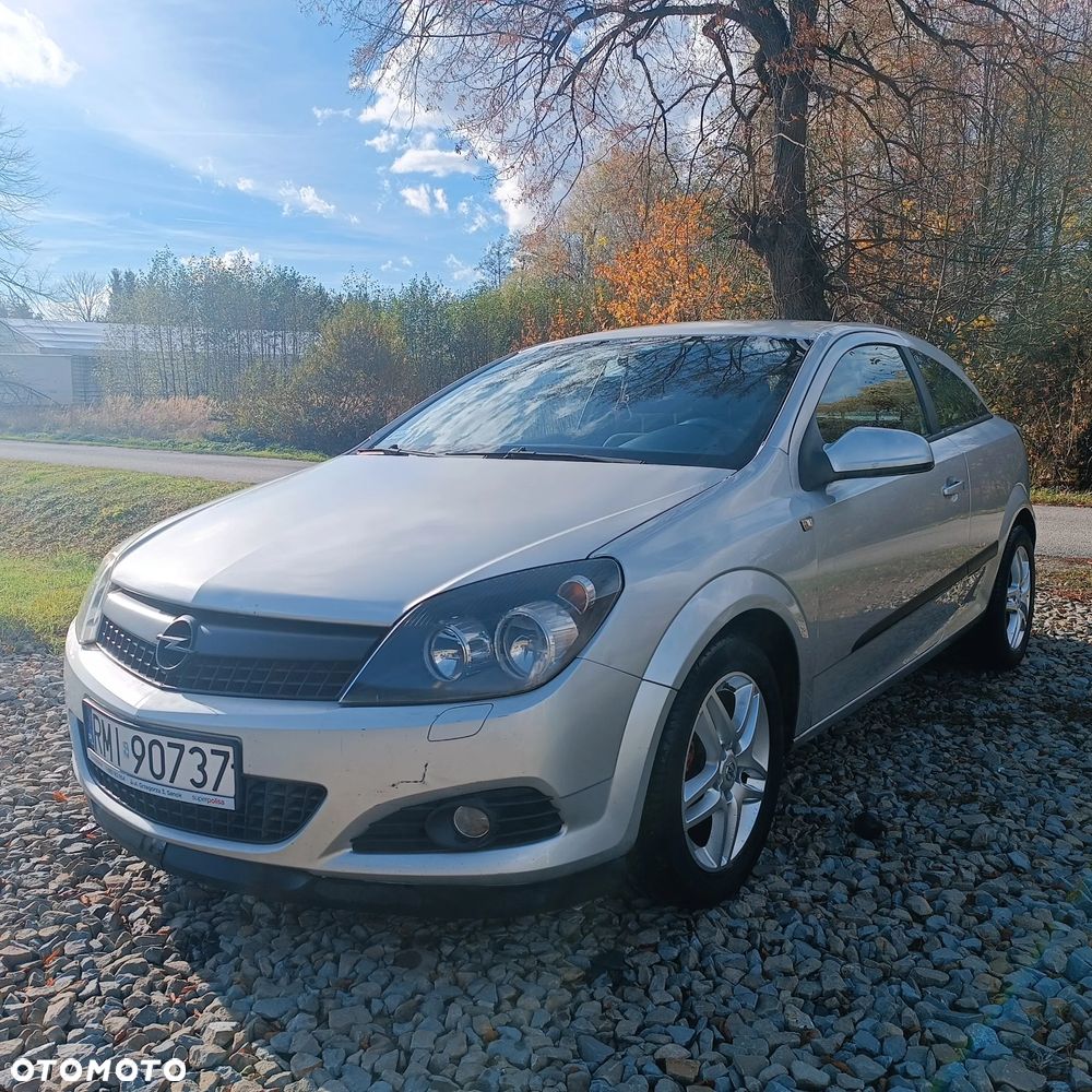 Opel Astra GTC 1.7 CDTI - 1