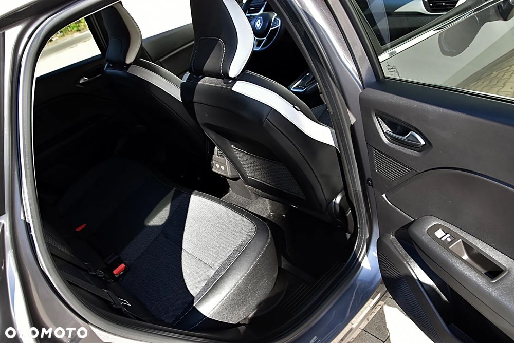 Renault Captur 1.6 E-TECH Full Hybrid 145 Techno - 26