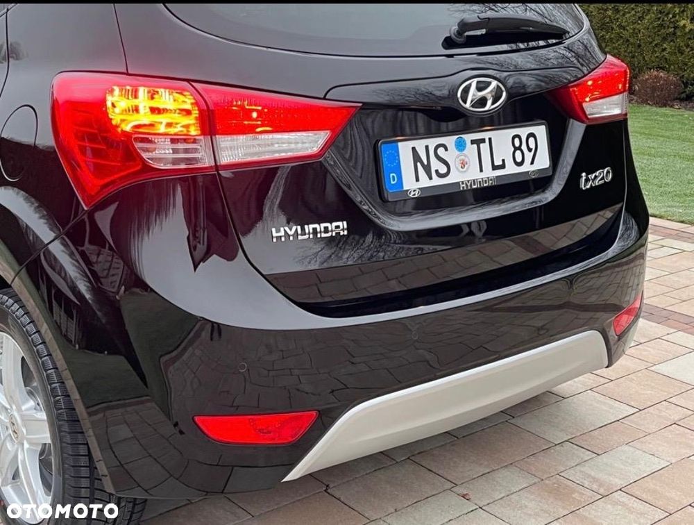 Hyundai ix20 1.4 Trend - 24