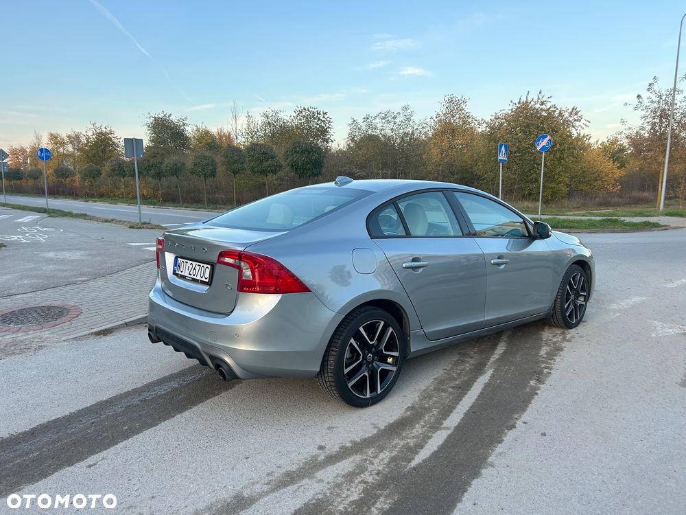 Volvo S60 T5 Drive-E R-Design Momentum - 6