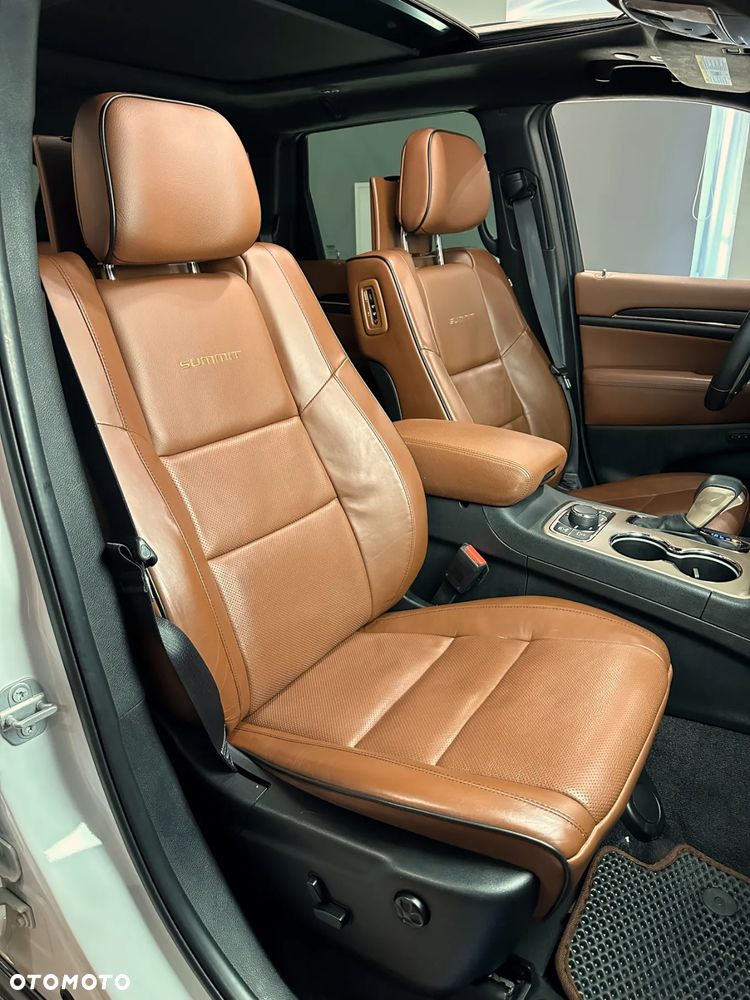 Jeep Grand Cherokee 3.6 V6 Summit - 35