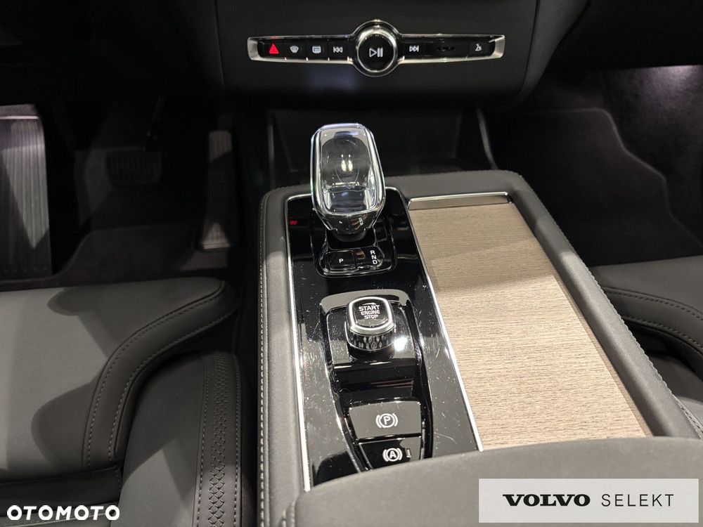 Volvo XC 90 - 16
