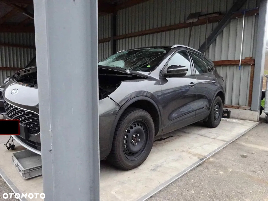 Ford Kuga 2.5 Duratec FHEV 4x4 ACTIVE - 6
