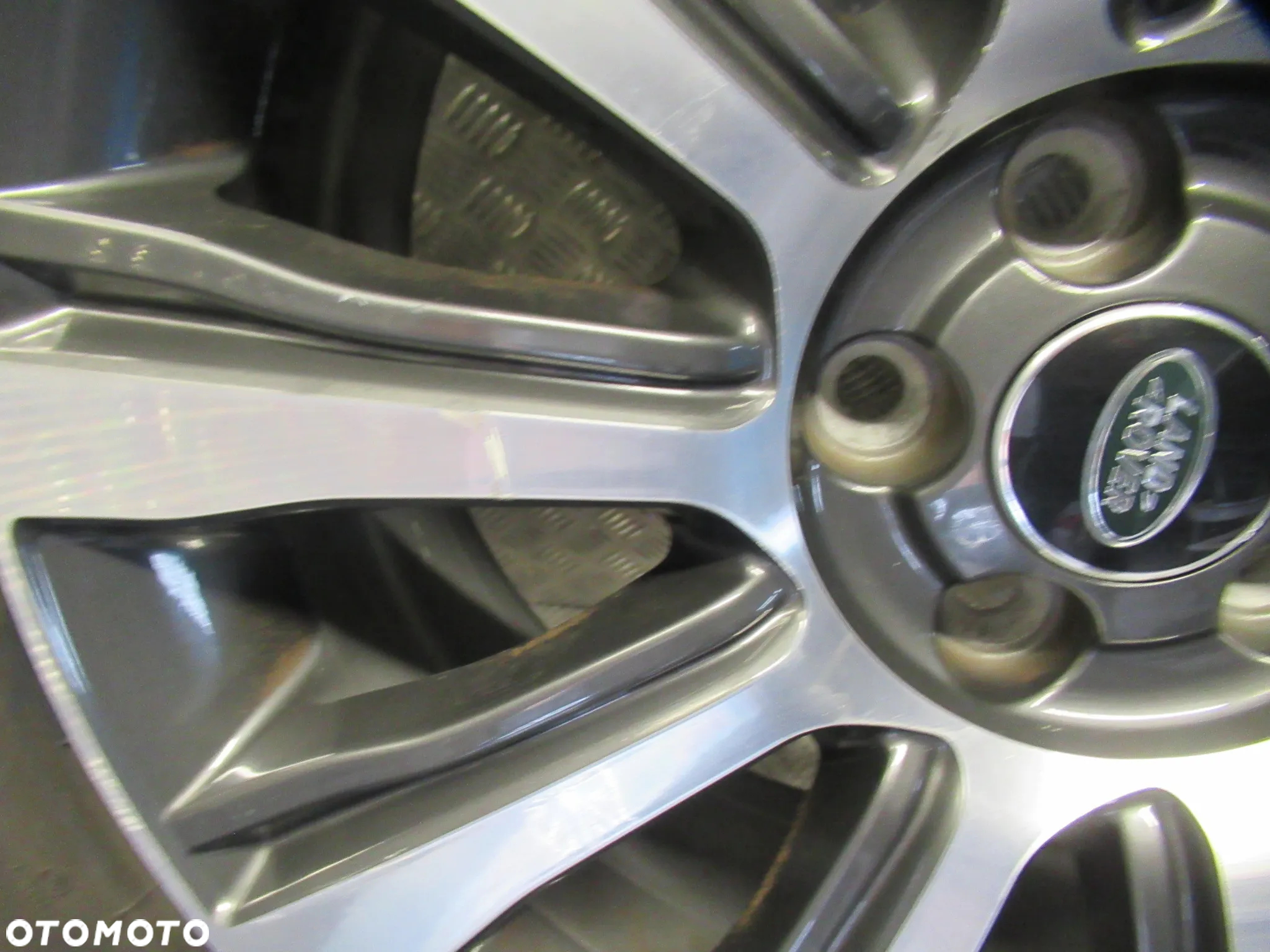 Koła Land Rover Range Rover Velar Discovery Sport Freelander II 8Jx19 et45 5x108 - 8