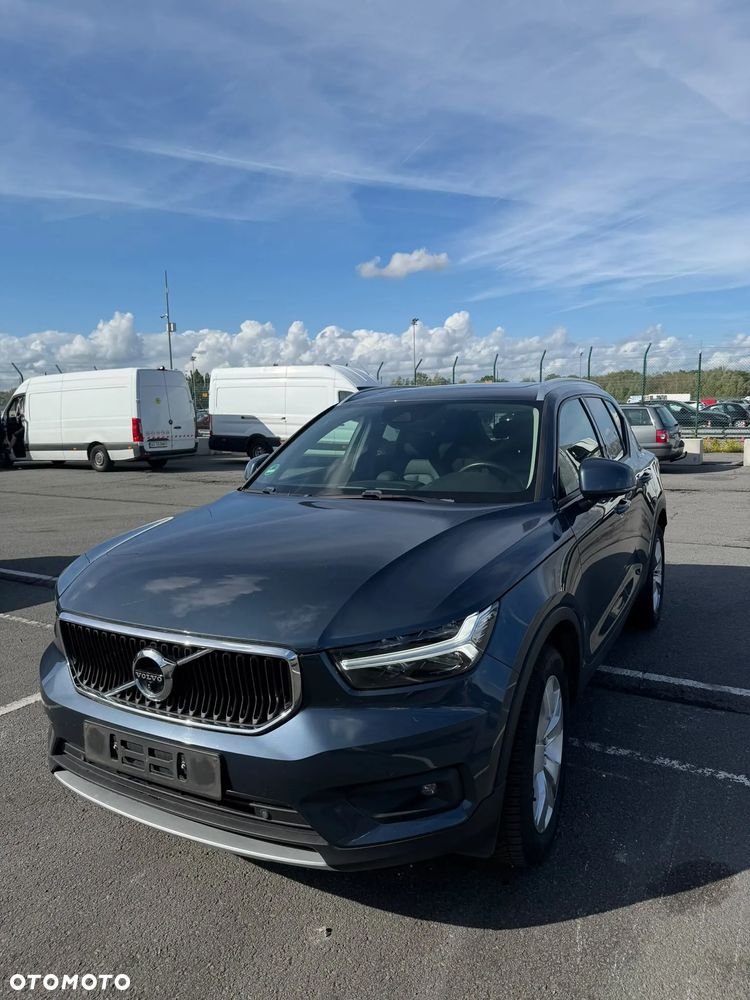 Volvo XC 40 - 3