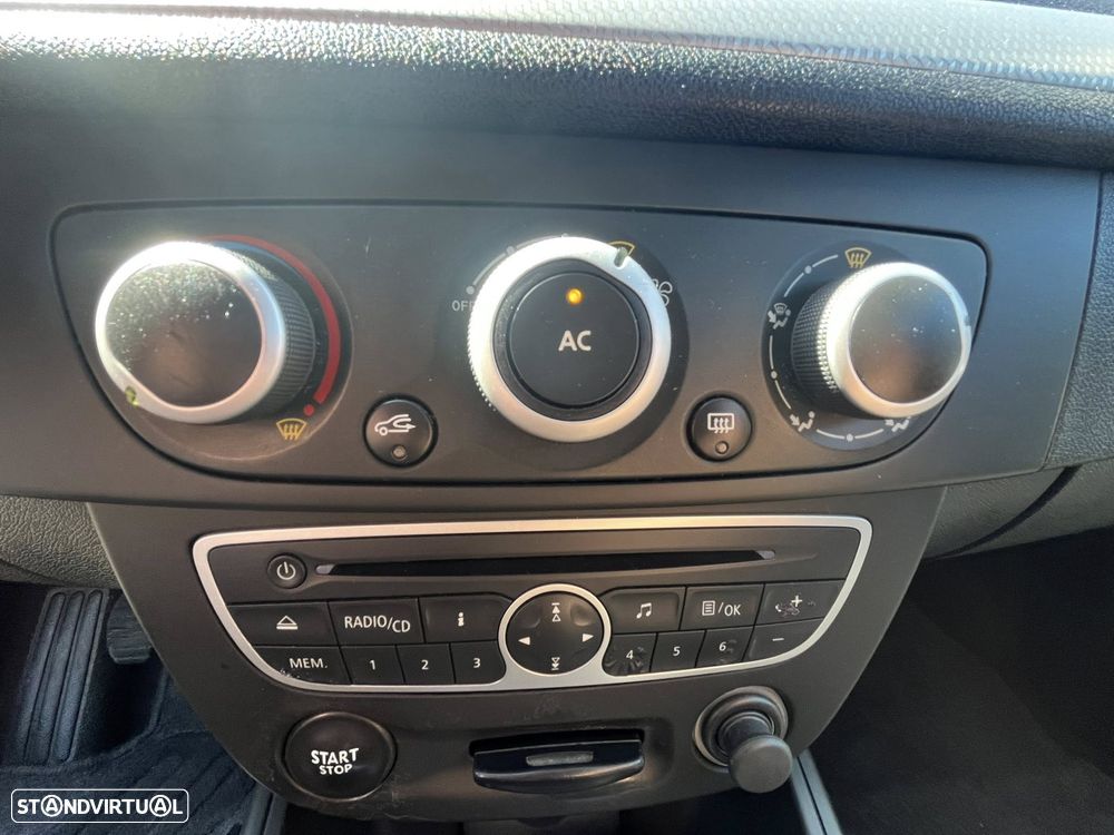 Renault Mégane Coupe 1.5 dCi Dynamique - 11