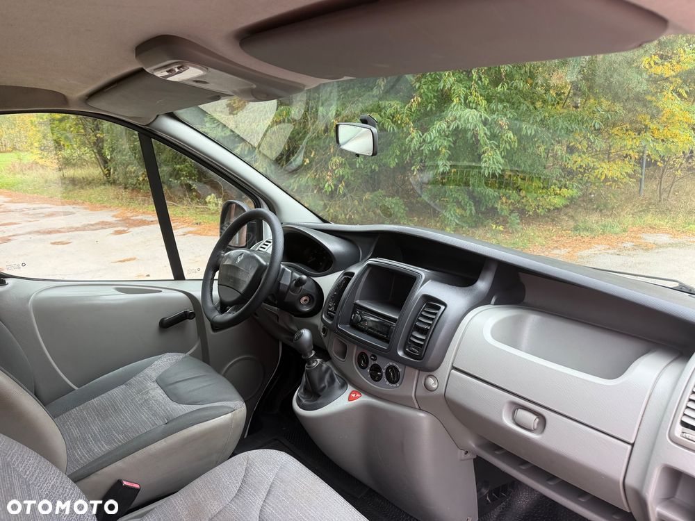 Renault Trafic - 18