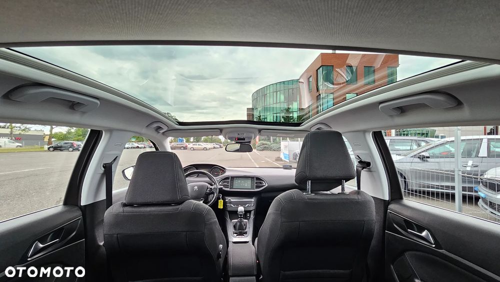 Peugeot 308 1.2 PureTech Allure S&S - 5