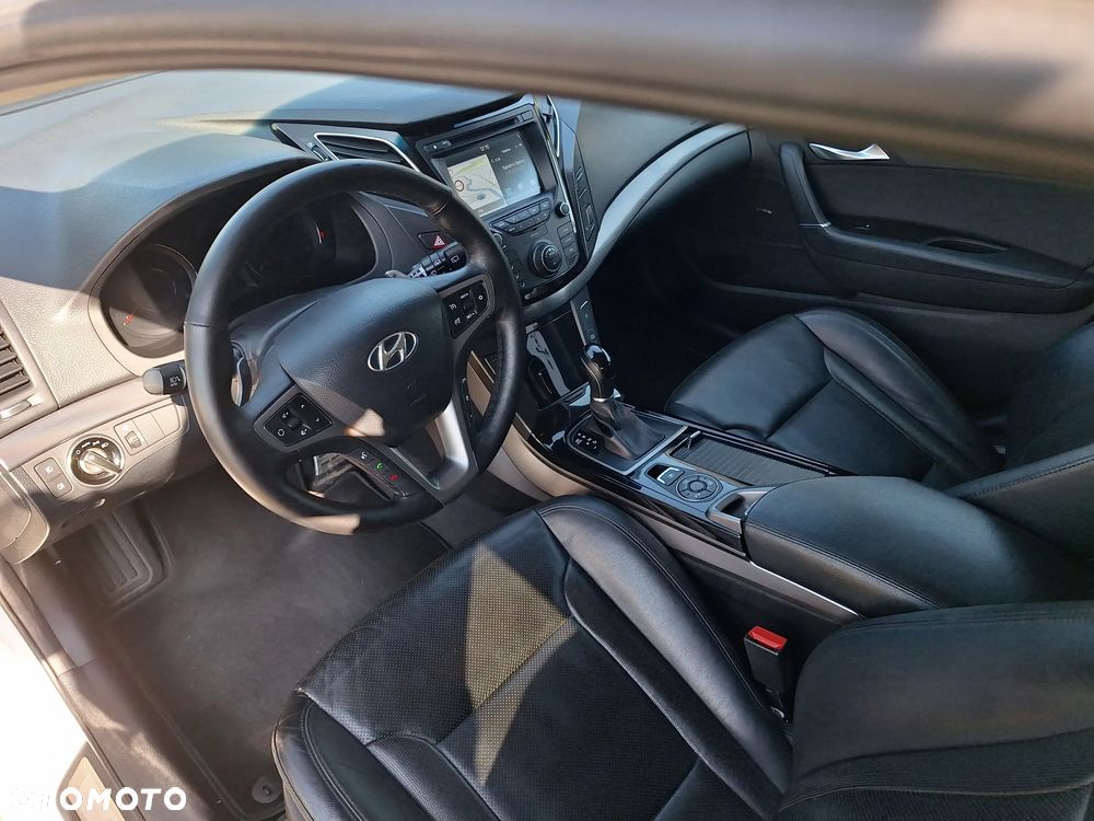 Hyundai i40 Kombi blue 1.7 CRDi DCT Premium - 21