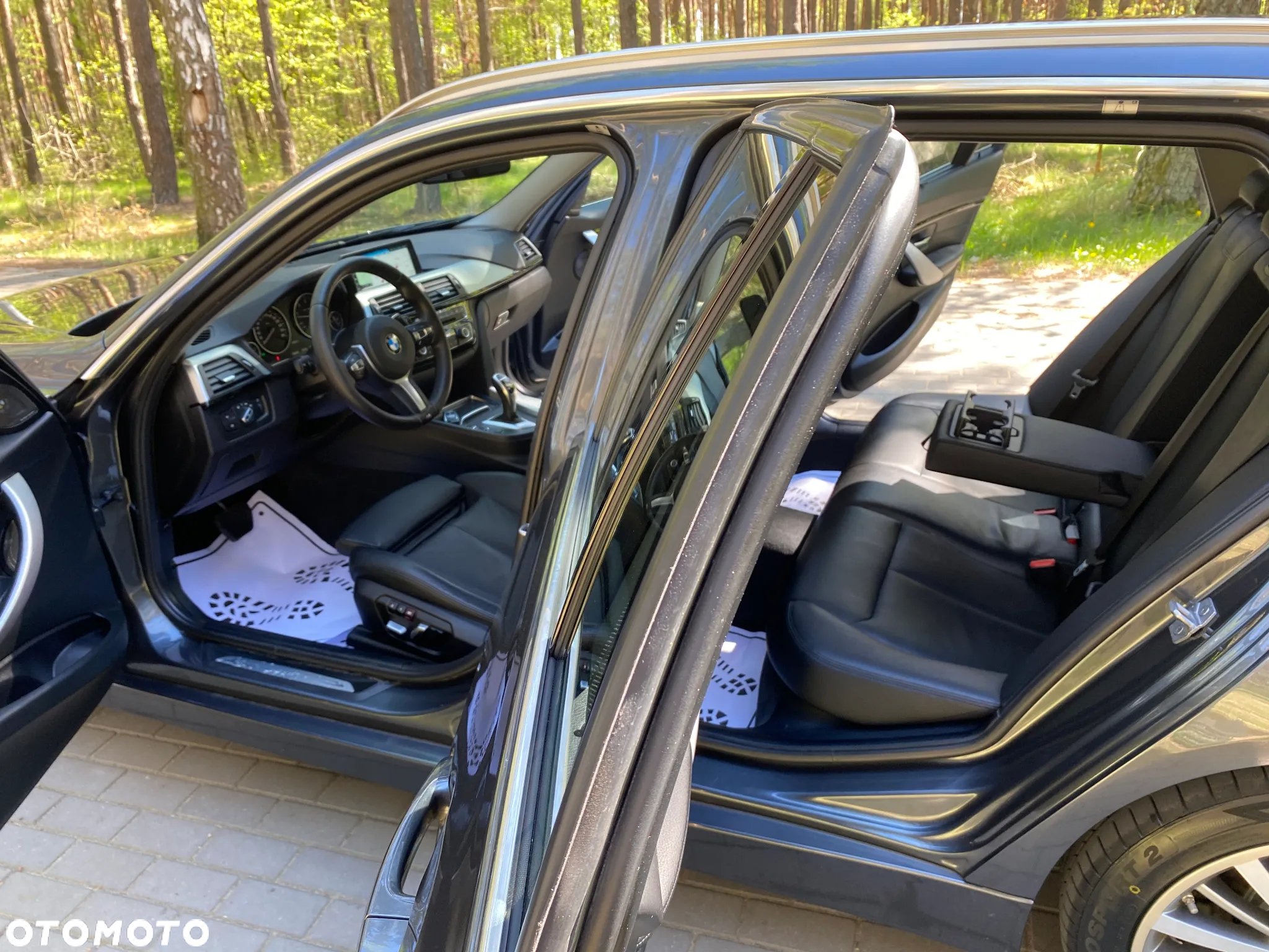 BMW Seria 3 330d xDrive Luxury Line - 35