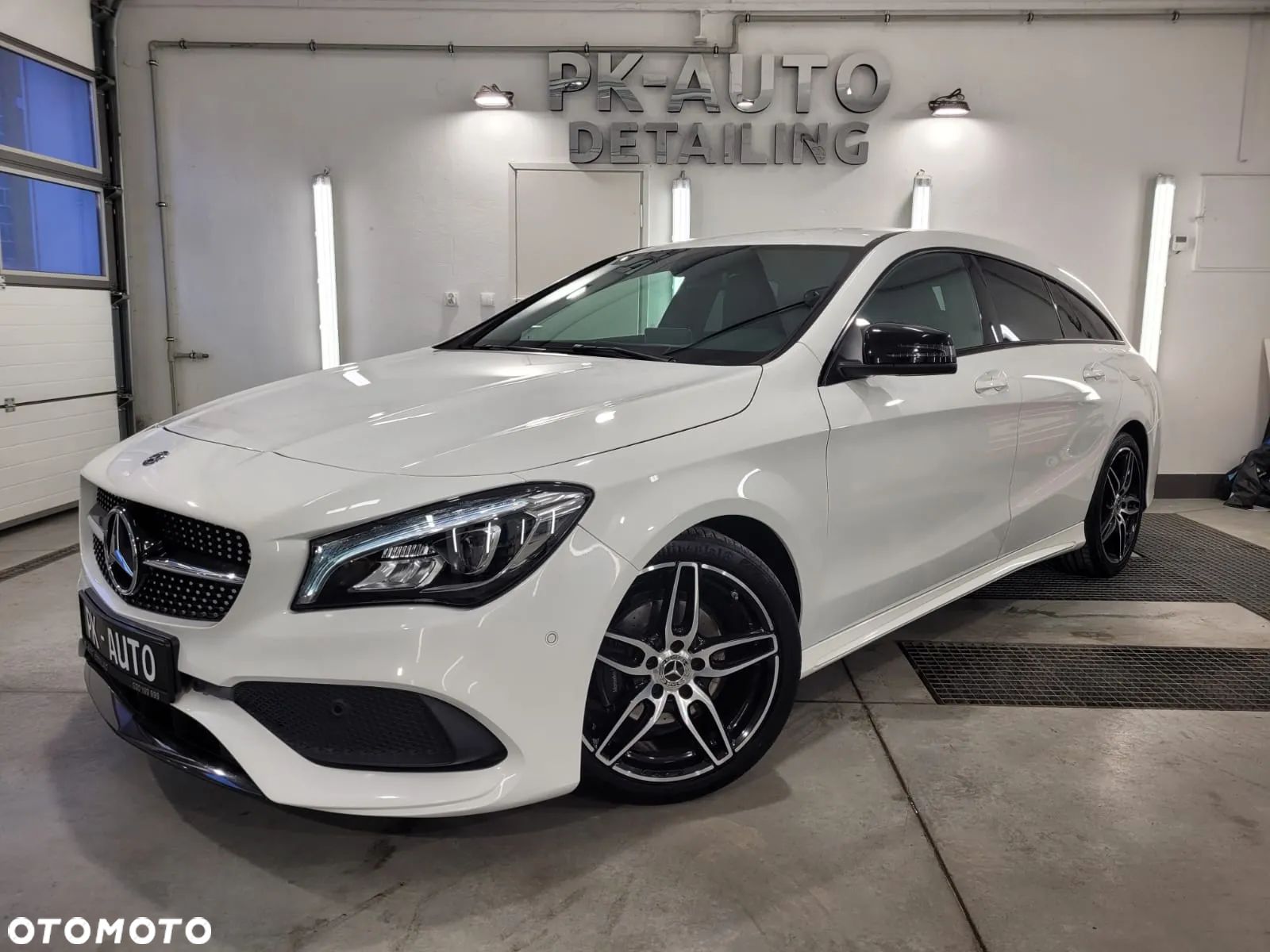 Mercedes-Benz CLA Shooting Brake 200 7G-DCT AMG Line - 1