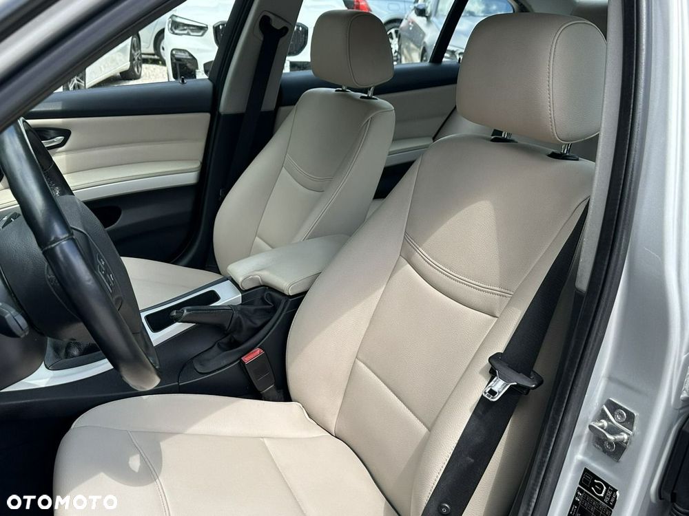 BMW Seria 3 - 12