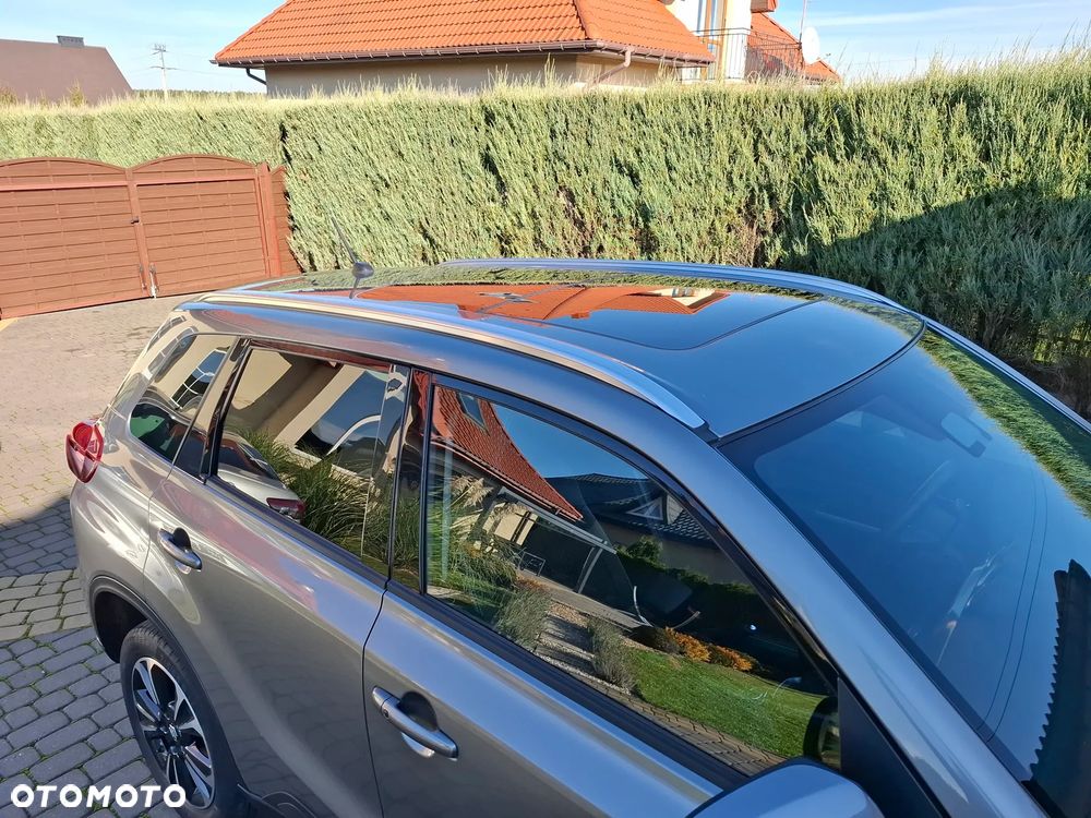 Suzuki Vitara 1.0 Boosterjet Premium 4WD - 23