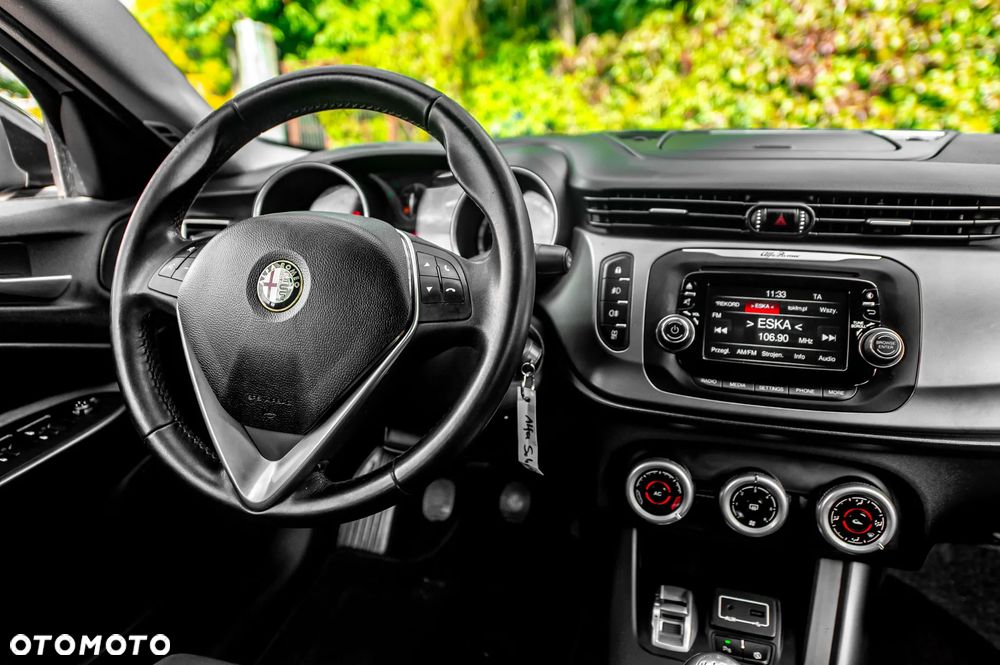 Alfa Romeo Giulietta 1.4 TB 16V Multiair Collezione - 8