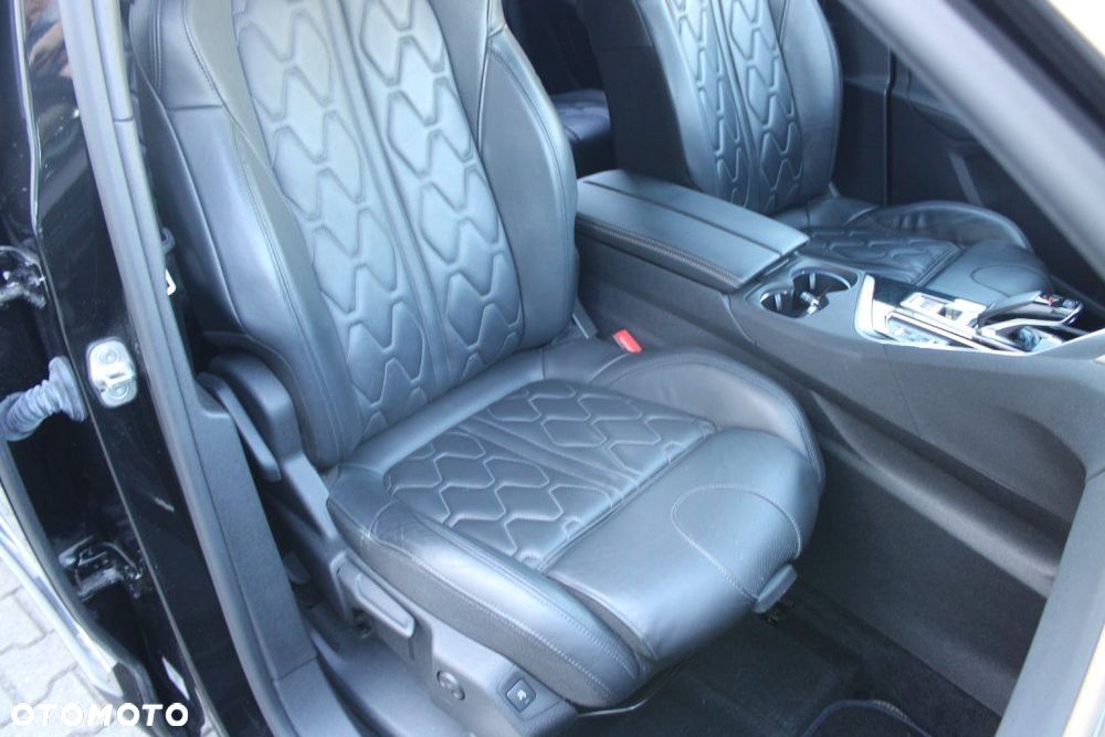 Peugeot 5008 - 21