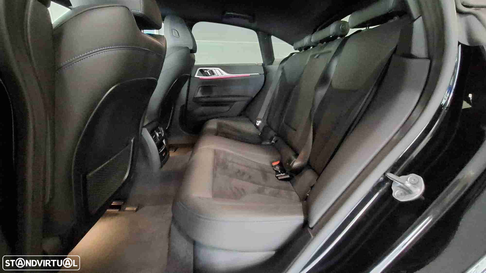 BMW i4 eDrive40 Desportiva M - 19