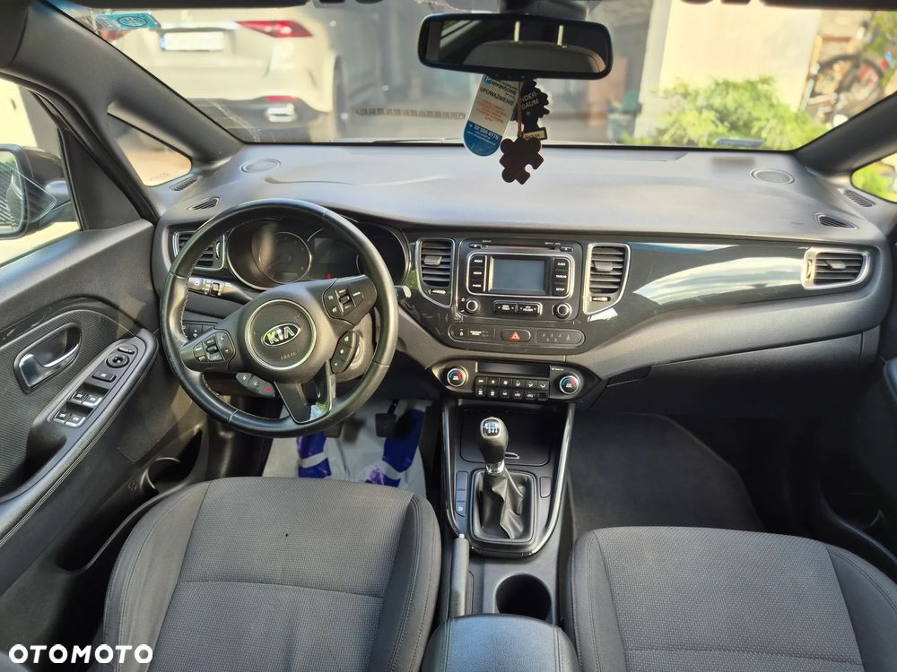 Kia Carens 2.0 GDI L 7os - 11