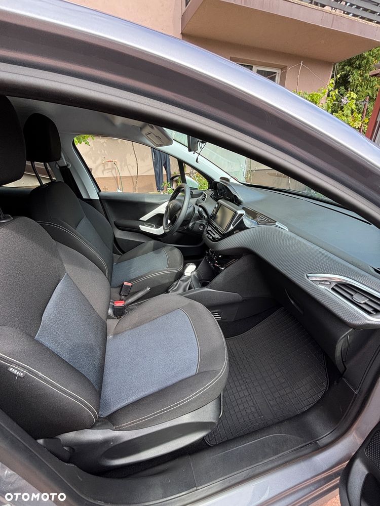 Peugeot 208 1.2 PureTech Access - 5