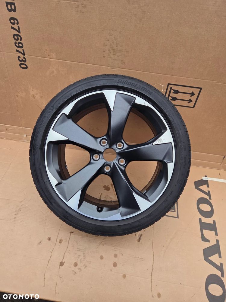 Felga aluminiowa z oponą Seat Cupra Leon IV 4 18 Cali 7.5Jx18H2 ET 46 5FA601025H 225/40R18 92 Y Bridgestone Turanza T005 0224 2024 Rok - 4