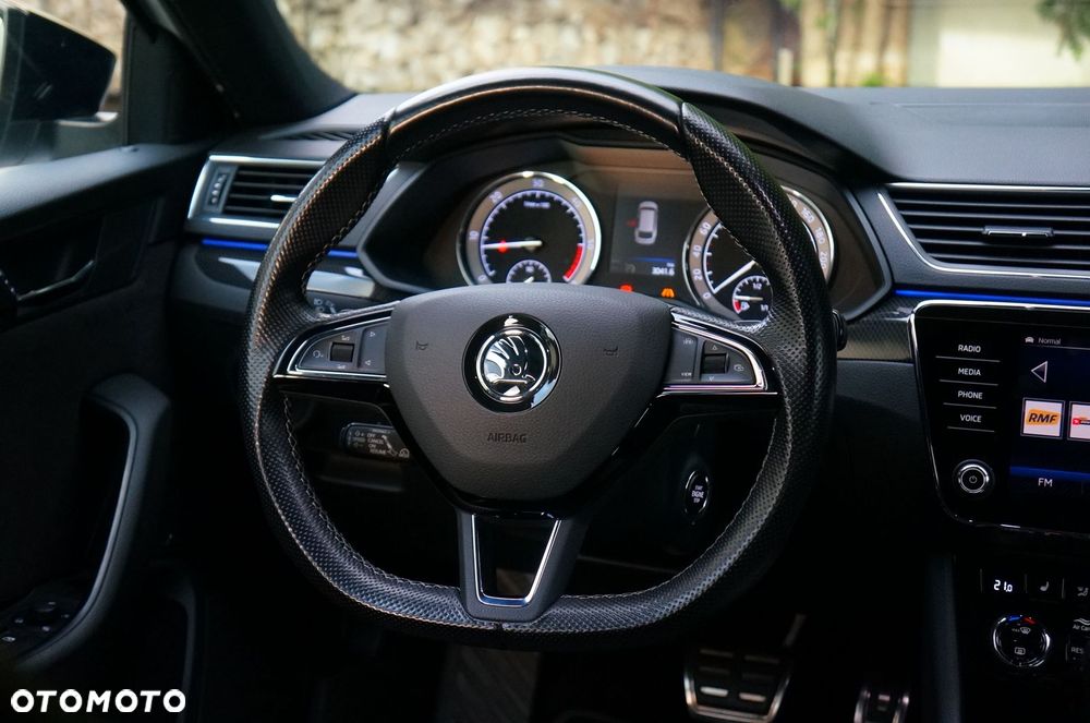 Skoda Superb 2.0 TDI 4x4 DSG SportLine - 23