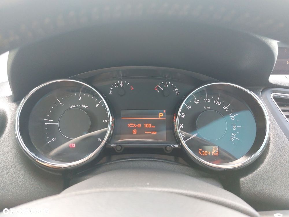 Peugeot 5008 2.0 HDi Premium + - 16