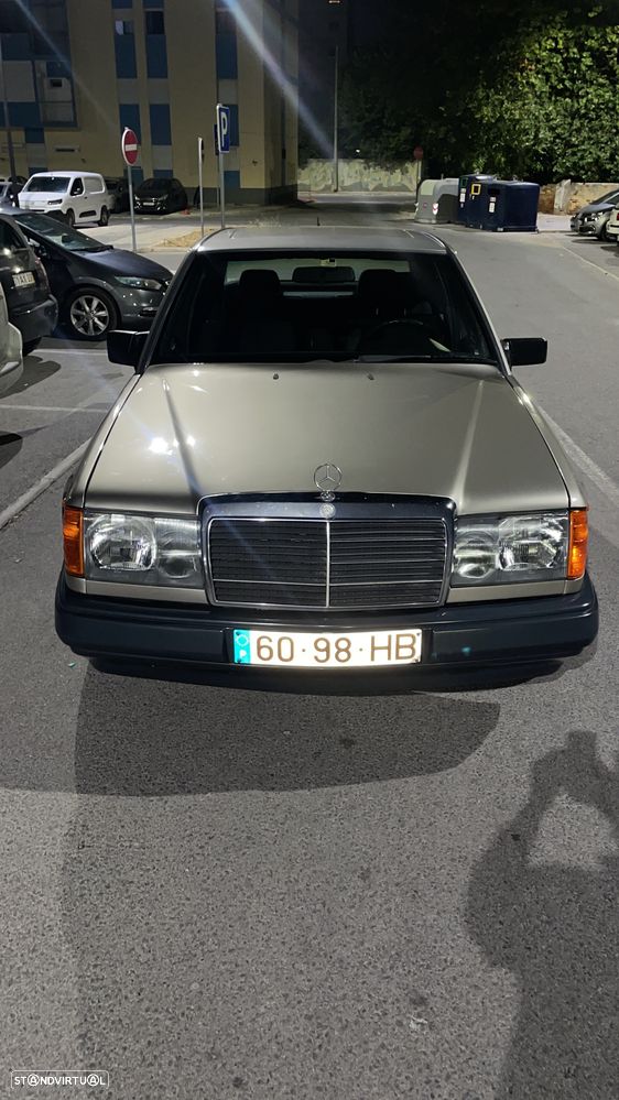 Mercedes-Benz W124 (1984-1997) 300 TD - 2