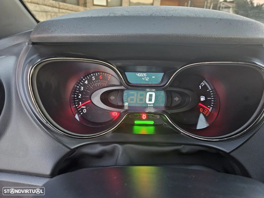 Renault Captur 1.3 TCe Red Edition - 17