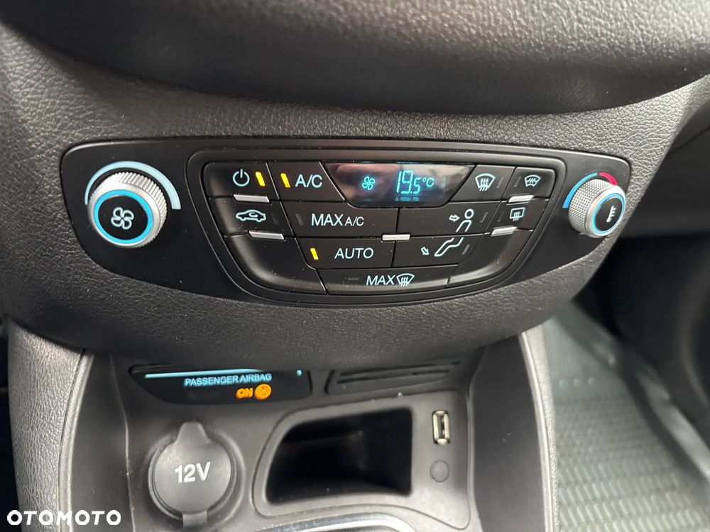 Ford Tourneo Courier 1.0 EcoBoost Titanium - 18