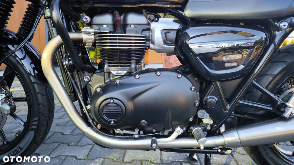 Triumph Street Twin - 22
