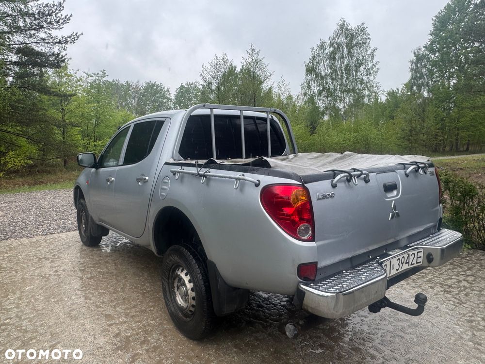 Mitsubishi L200 2.5 DID Intense + - 4