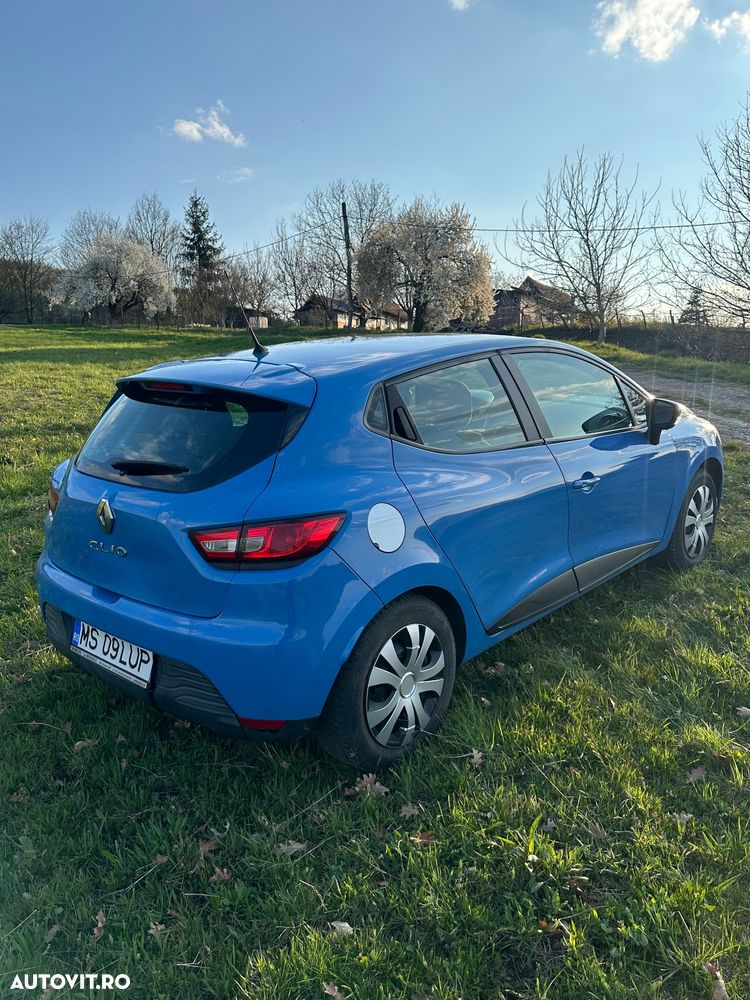 Renault Clio - 5