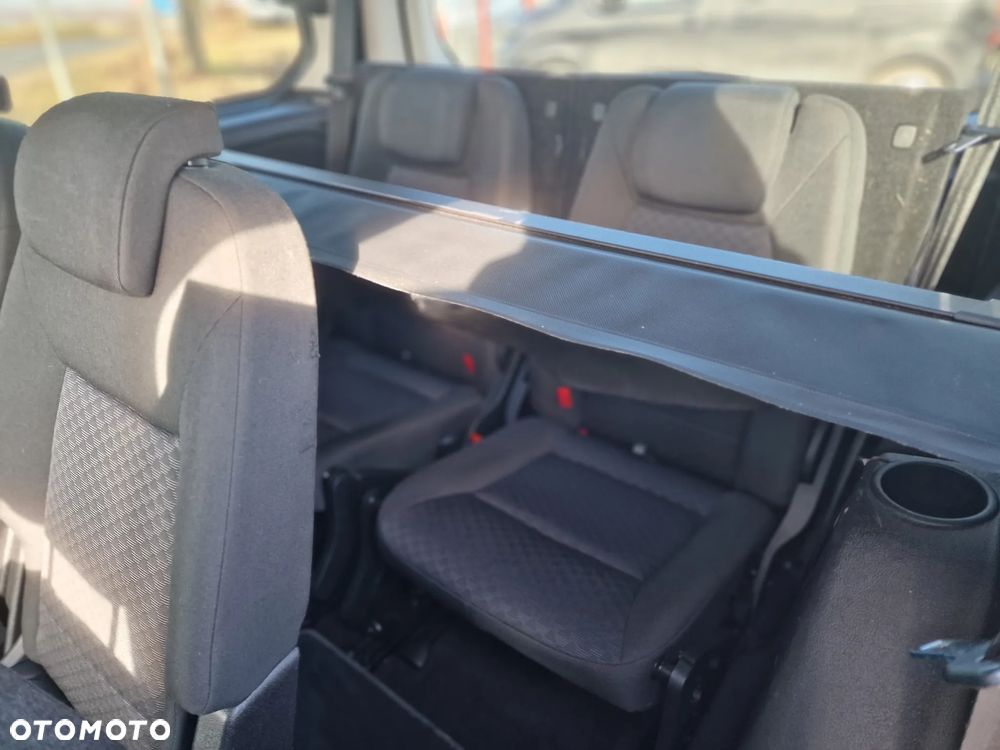 Ford Galaxy 2.0 TDCi Ghia - 23