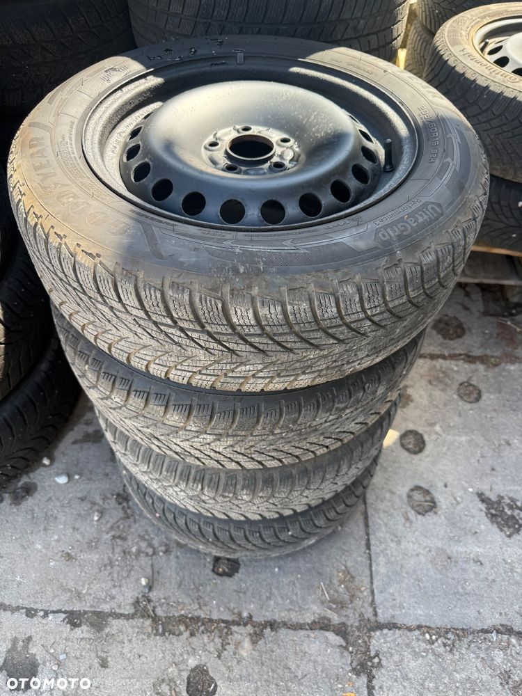 Ford Focus 1.5 EcoBlue Start-Stopp-System TITANIUM DESIGN - 25