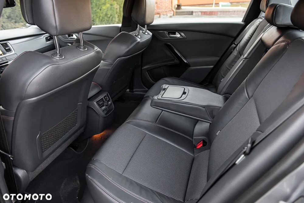 Peugeot 508 2.0 BlueHDi Allure S&S - 26