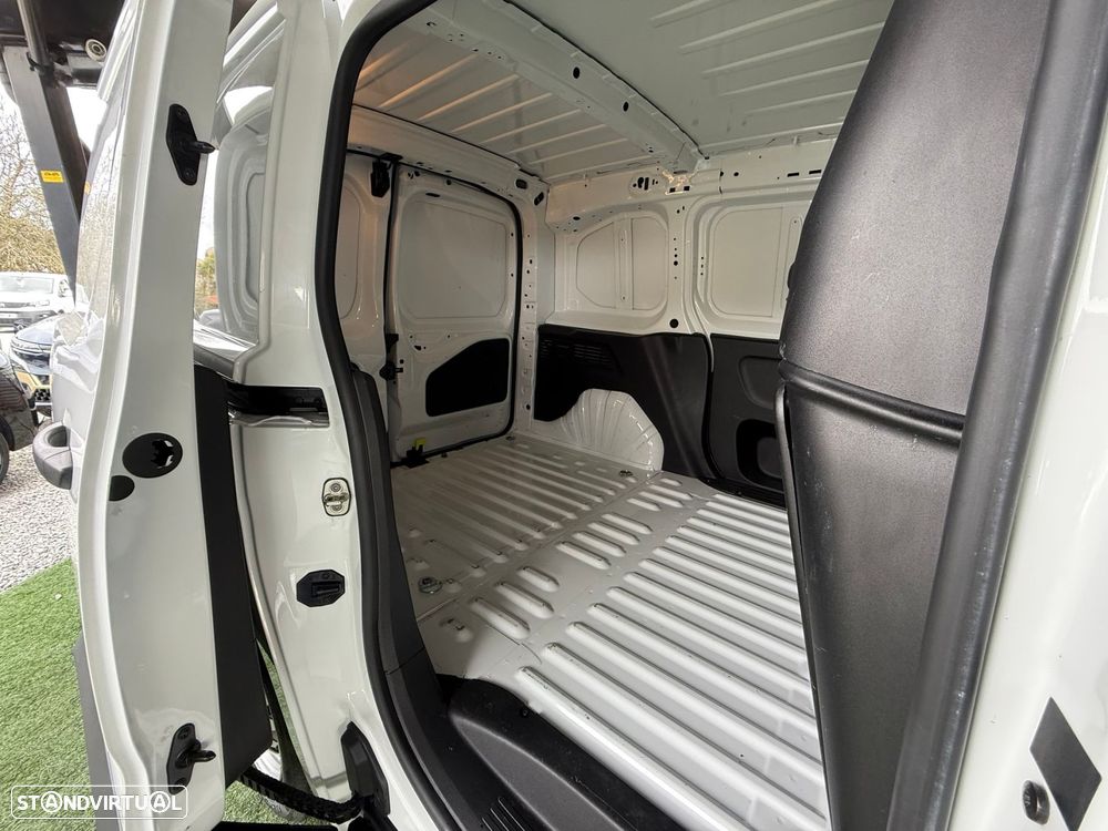 Citroën Berlingo 1.5 BlueHDi M Shine EAT8 - 21