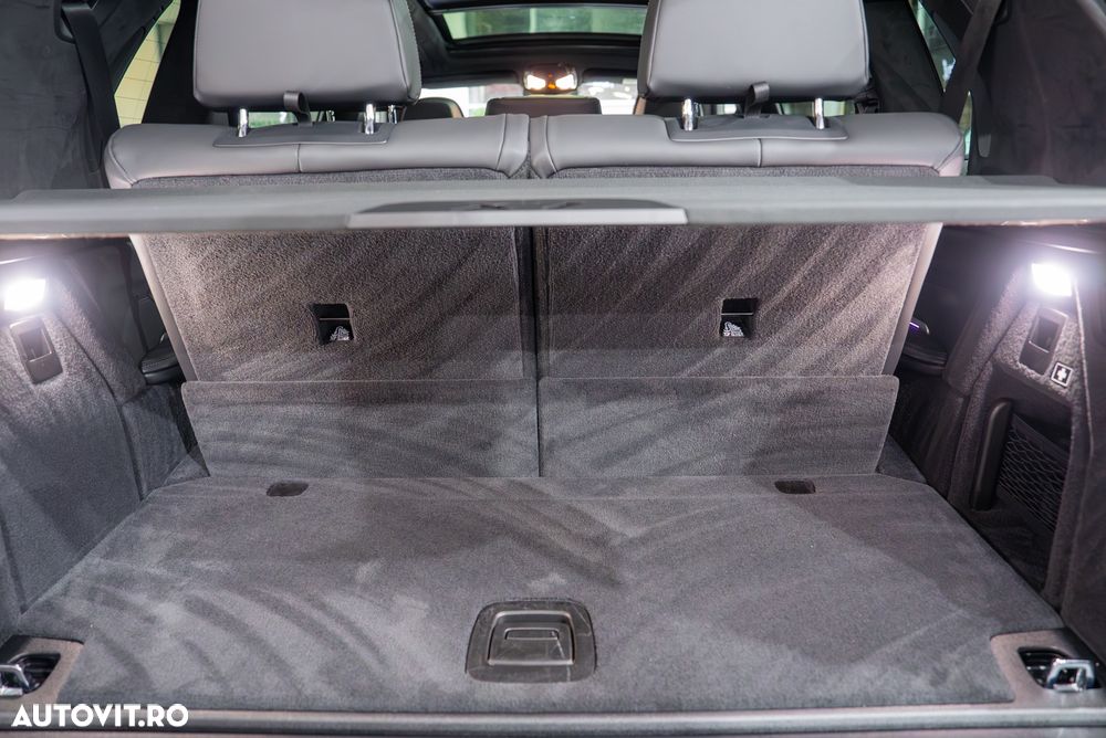 BMW X7 M60i xDrive - 13