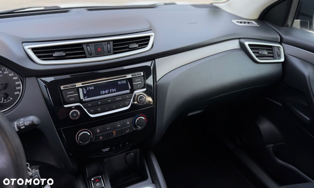 Nissan Qashqai 1.6 Visia - 21