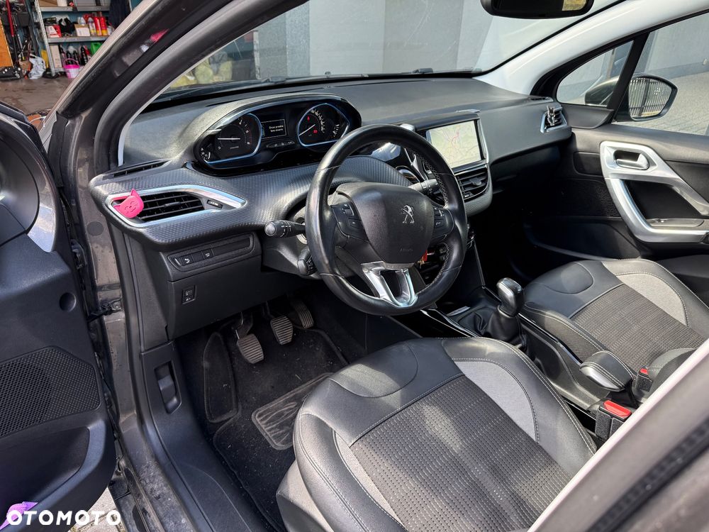Peugeot 2008 - 9