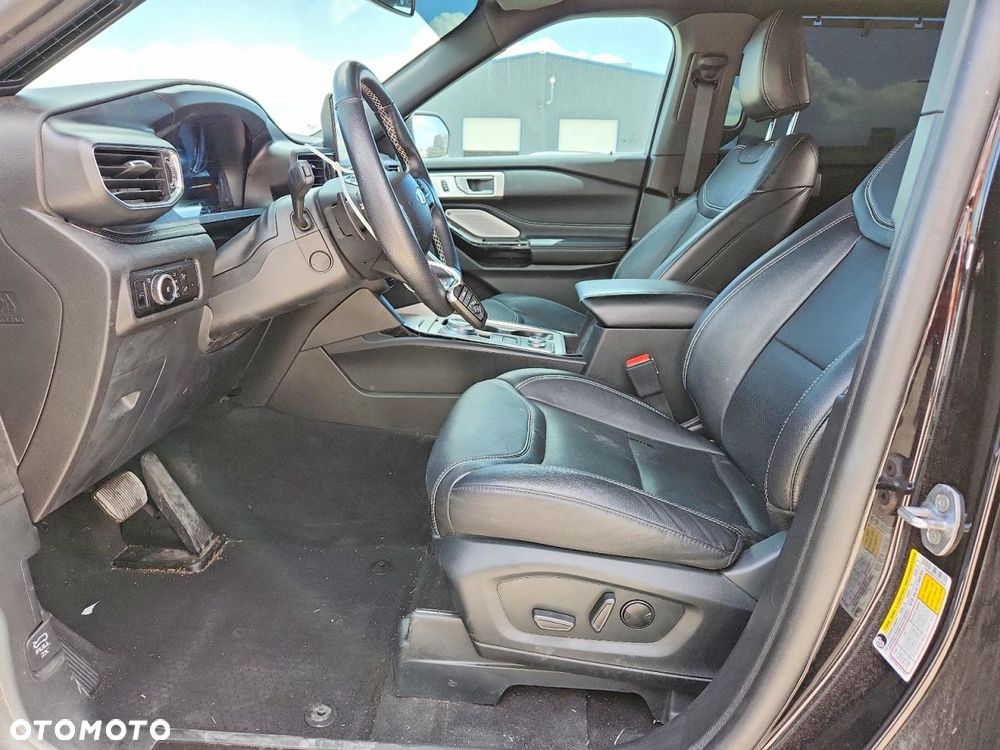 Ford Explorer - 7