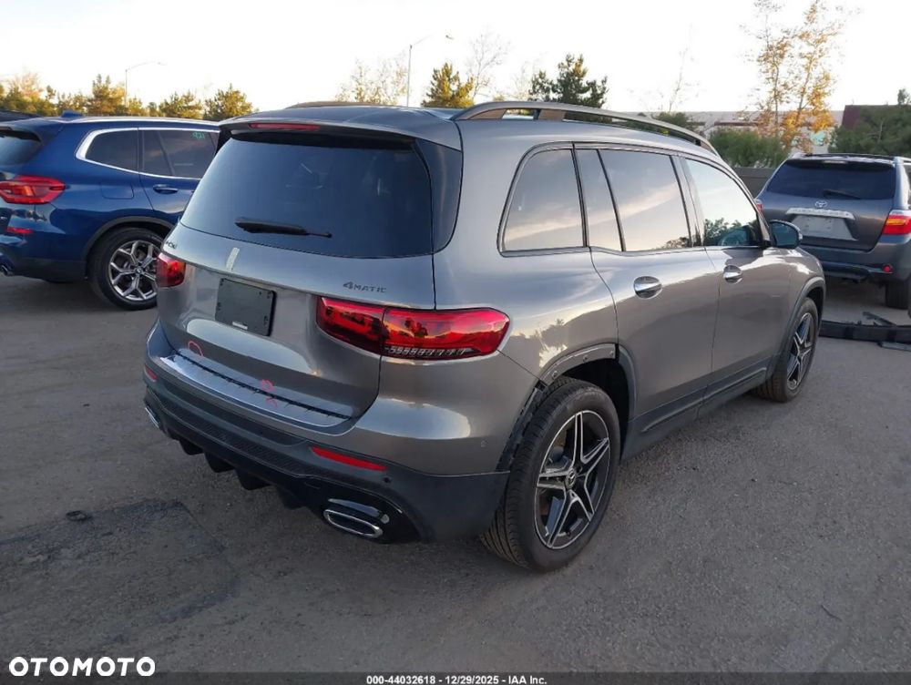 Mercedes-Benz GLB 250 4-Matic AMG Line 8G-DCT - 7