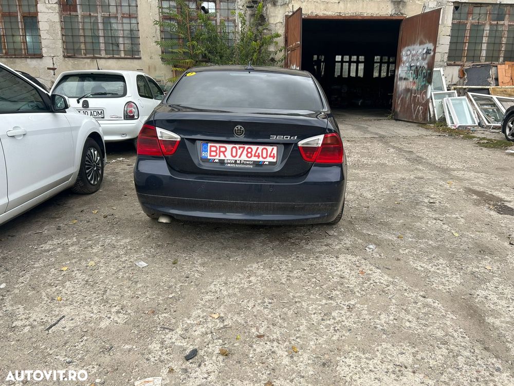 BMW Seria 3 320d - 4