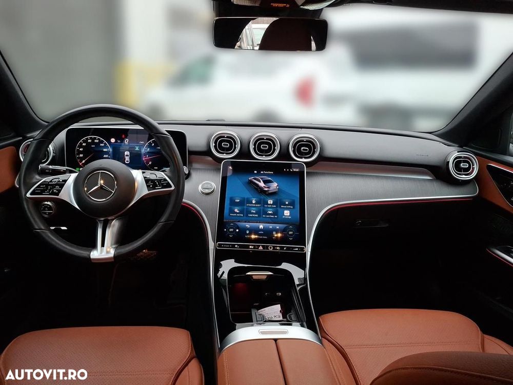 Mercedes-Benz C - 12