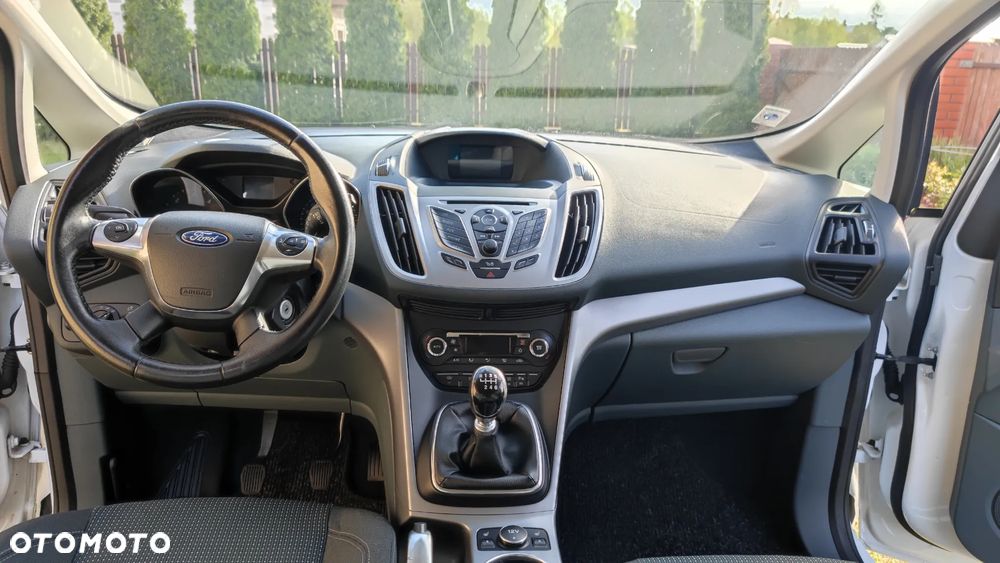 Ford Grand C-MAX - 29