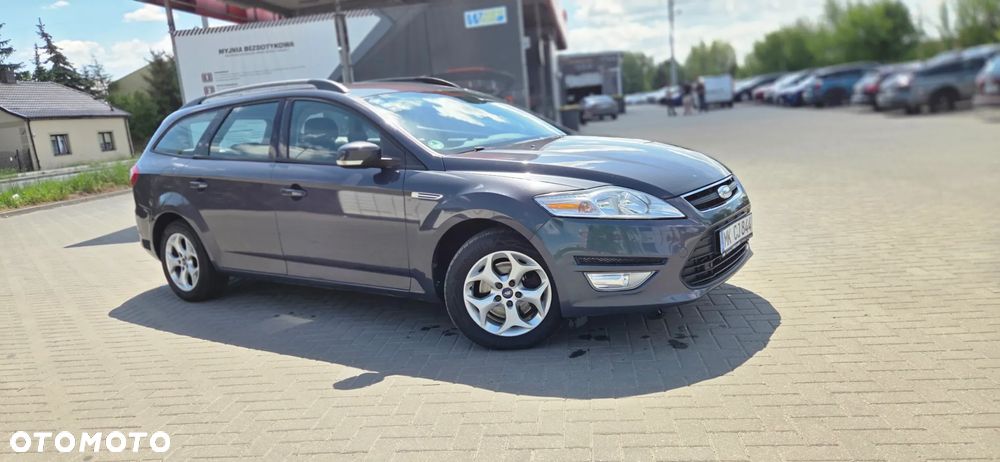 Ford Mondeo 2.0 TDCi Ghia - 19